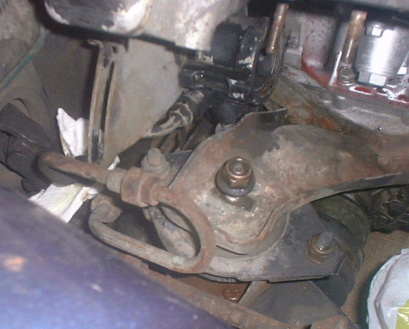engine mounting removed.JPG (100006 bytes)