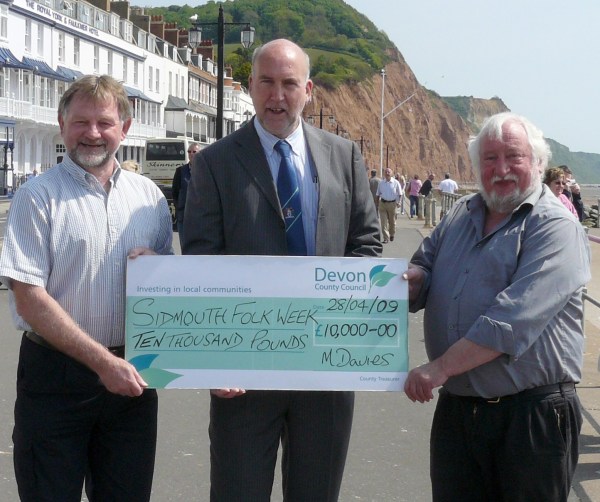 sidmouth DCCcheque 09 crop.jpg (82107 bytes)