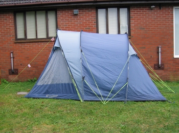 tent larger.jpg (84341 bytes)
