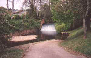 waterfall.jpg (7739 bytes)