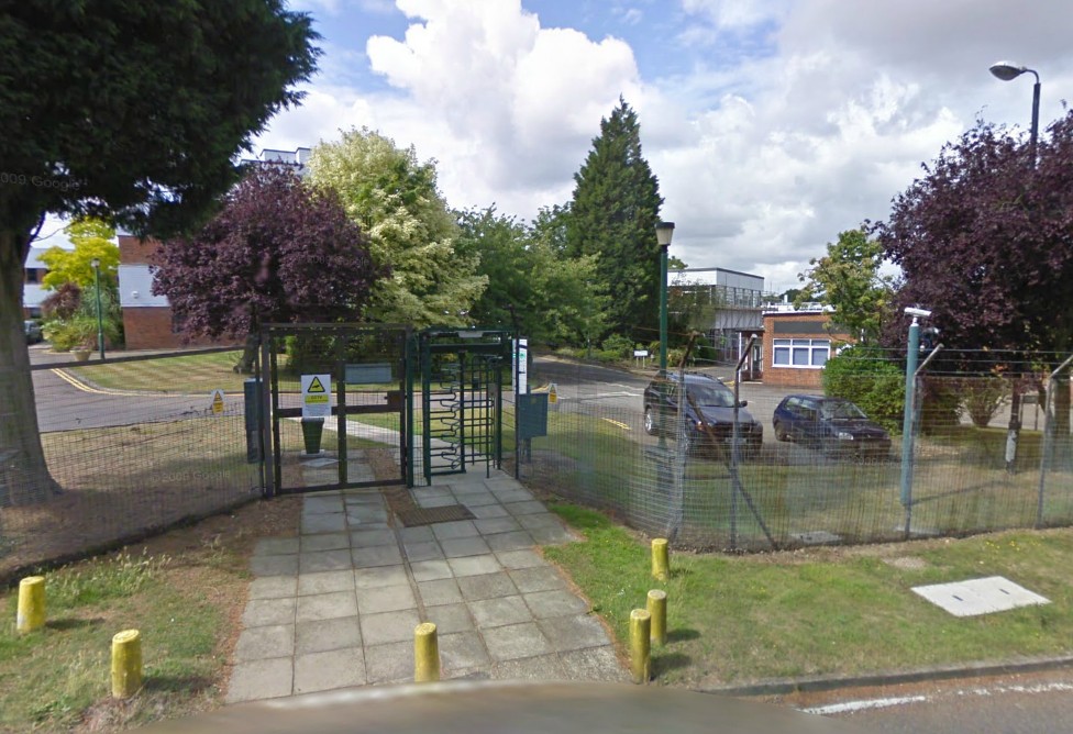 kentsciencepedentrance.jpg (183215 bytes)